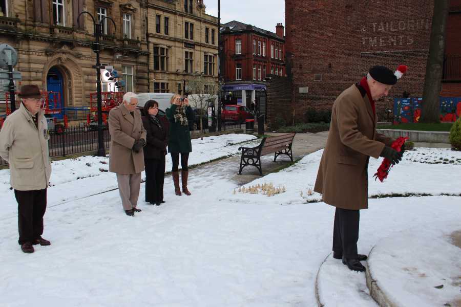 Images/honouring the fallen 003.jpg